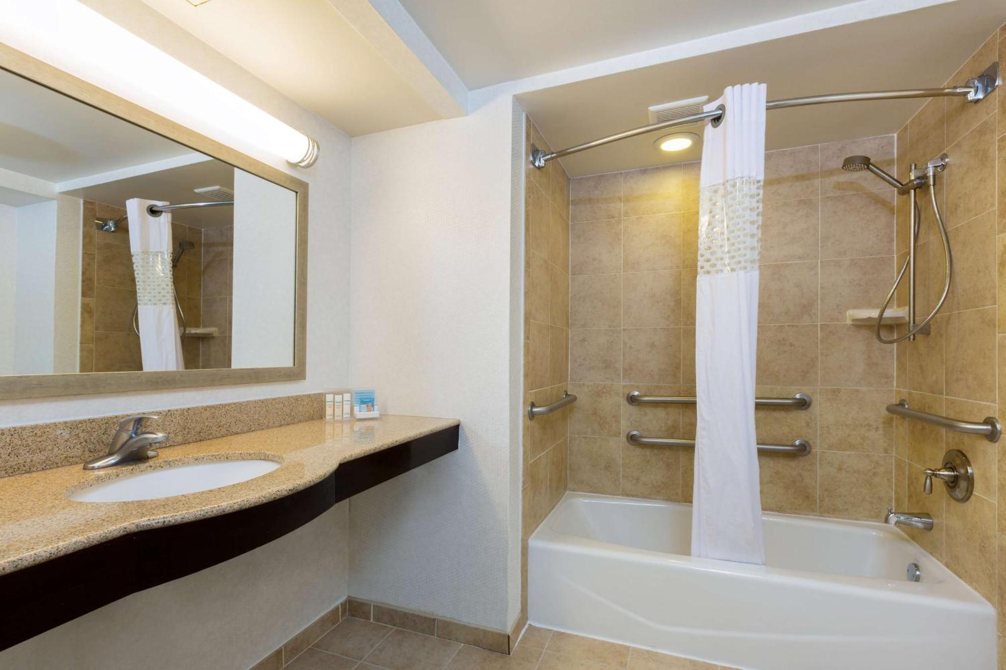 Hampton Inn Houston Near The Galleria Exterior photo