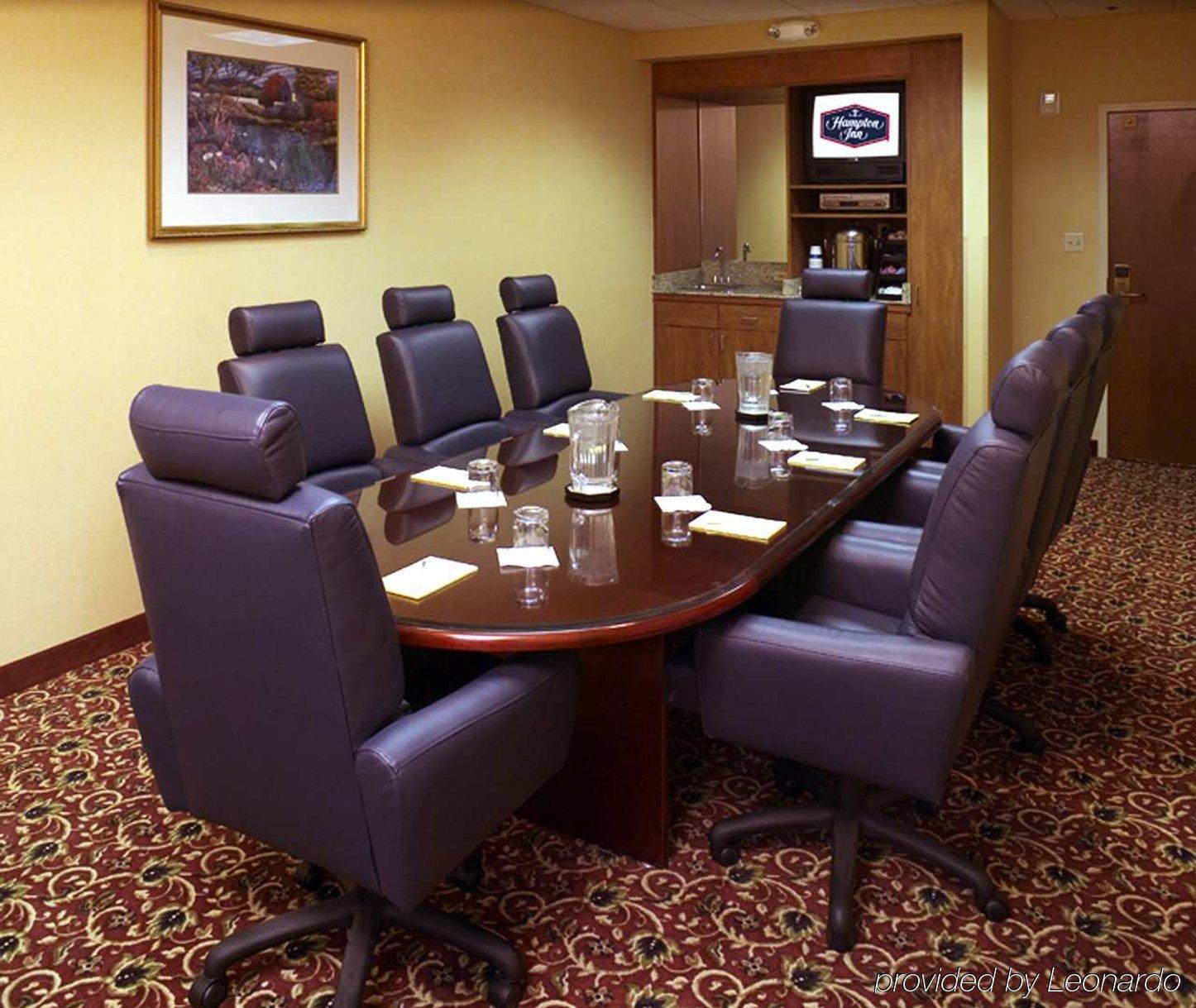 Hampton Inn Houston Near The Galleria Facilities photo