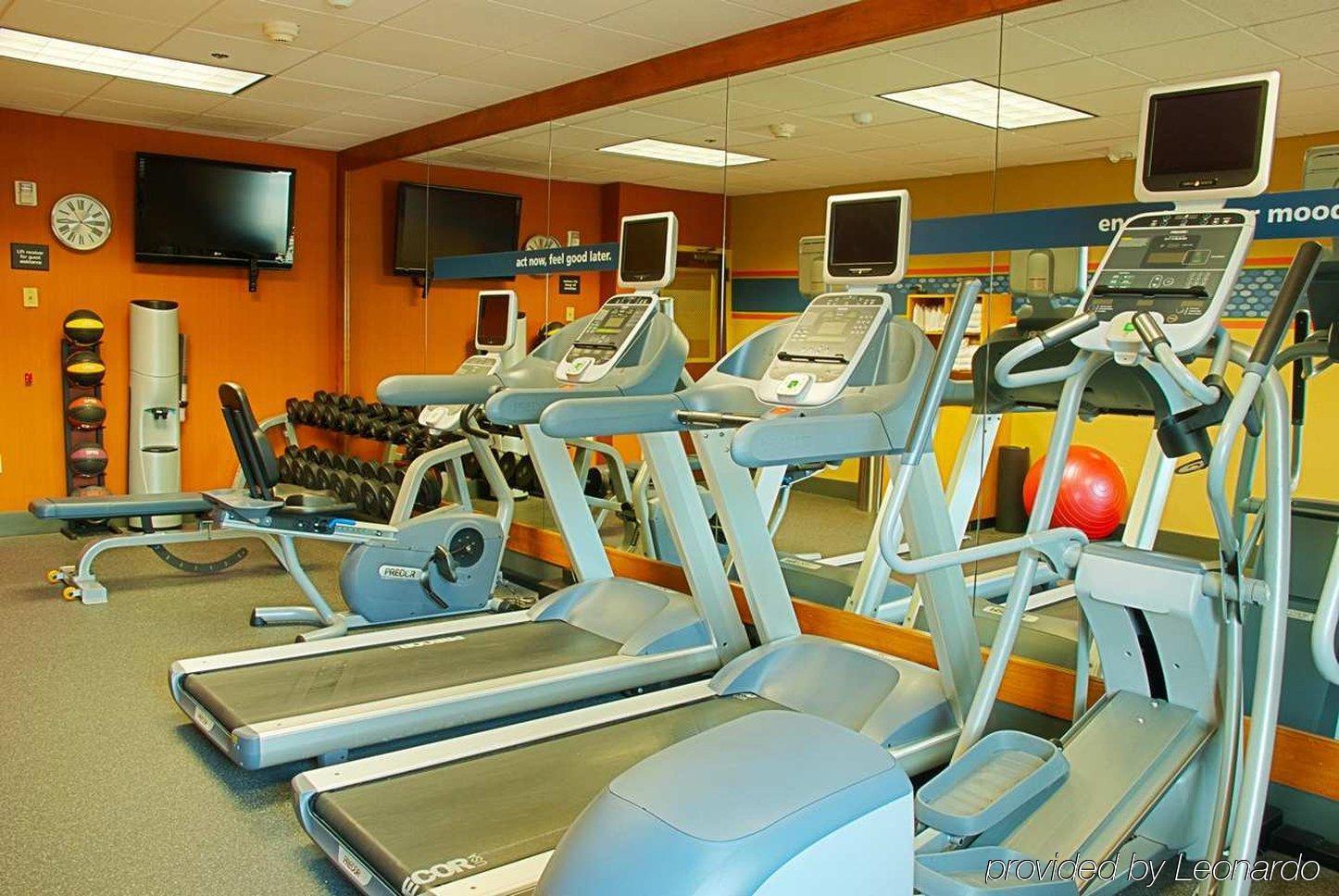 Hampton Inn Houston Near The Galleria Facilities photo