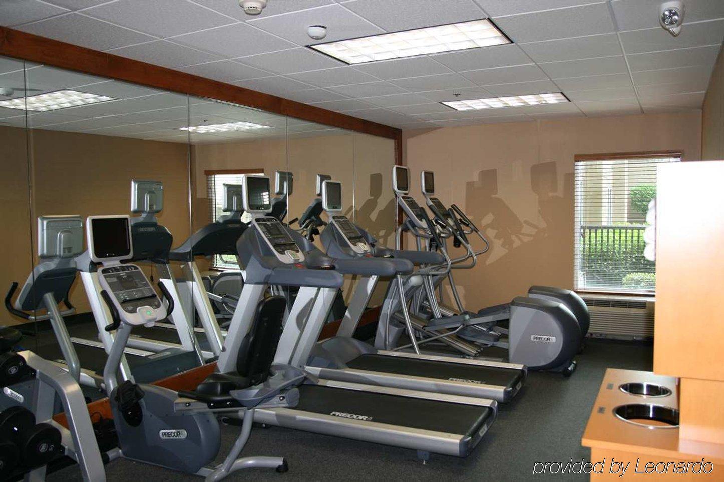 Hampton Inn Houston Near The Galleria Facilities photo