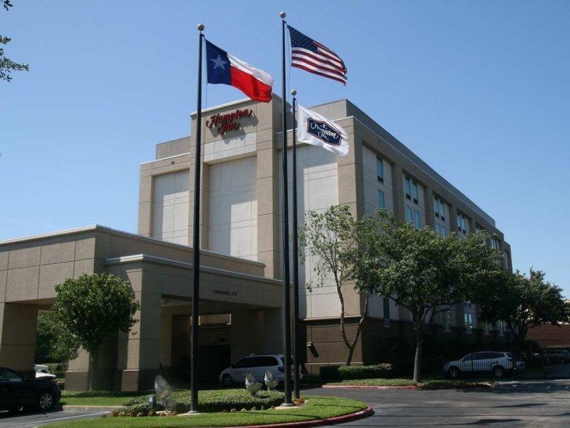Hampton Inn Houston Near The Galleria Exterior photo