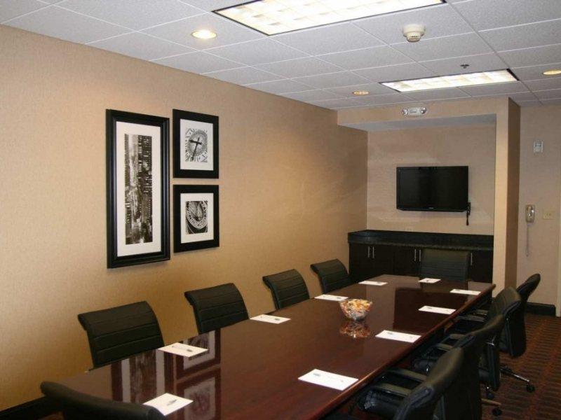 Hampton Inn Houston Near The Galleria Business photo